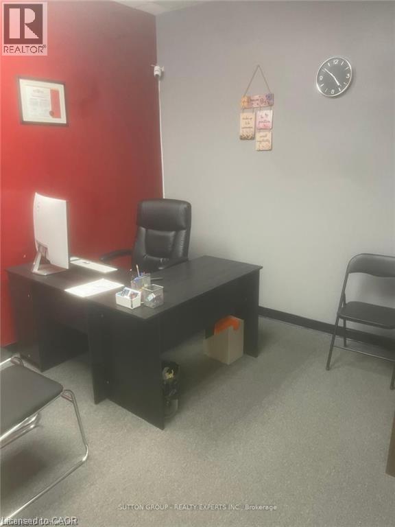 60 GILLINGHAM Drive Unit# 400