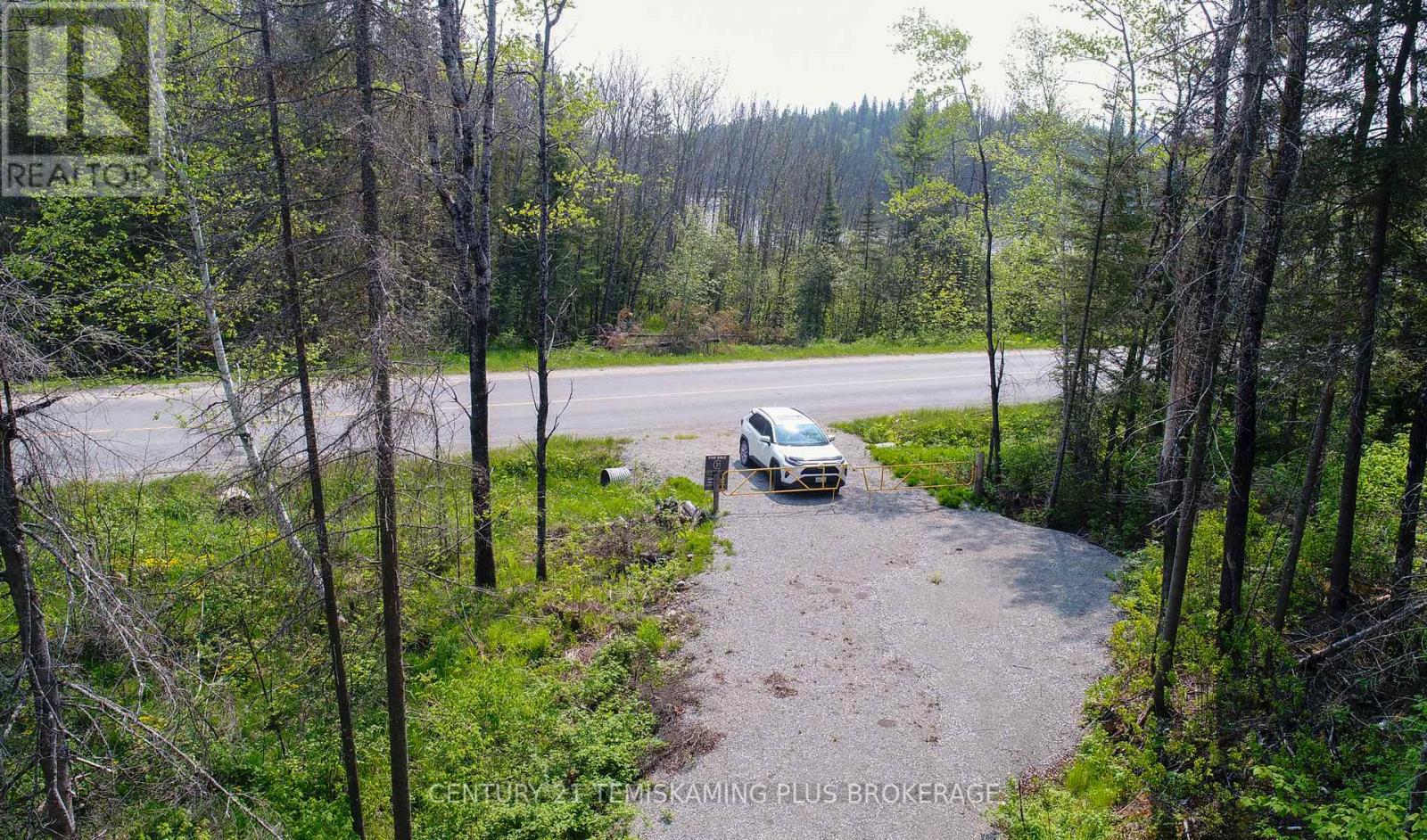PC13528 624 HIGHWAY