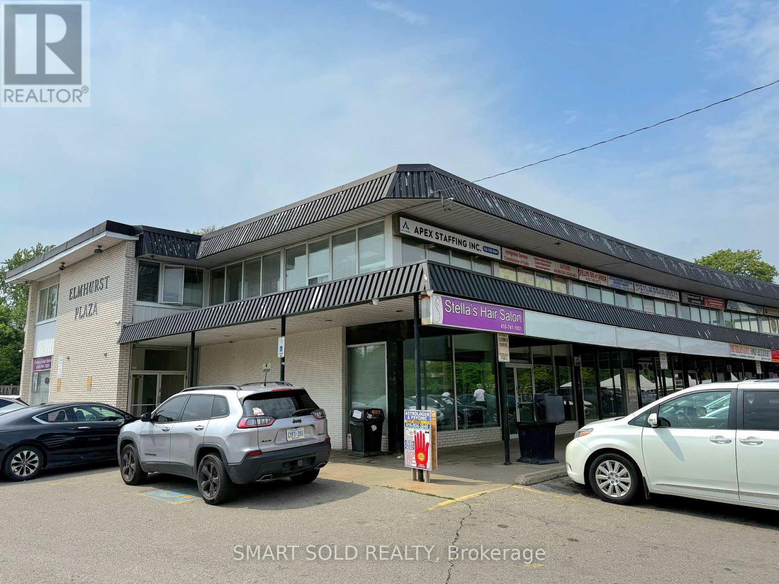 102 – 2428 ISLINGTON AVENUE