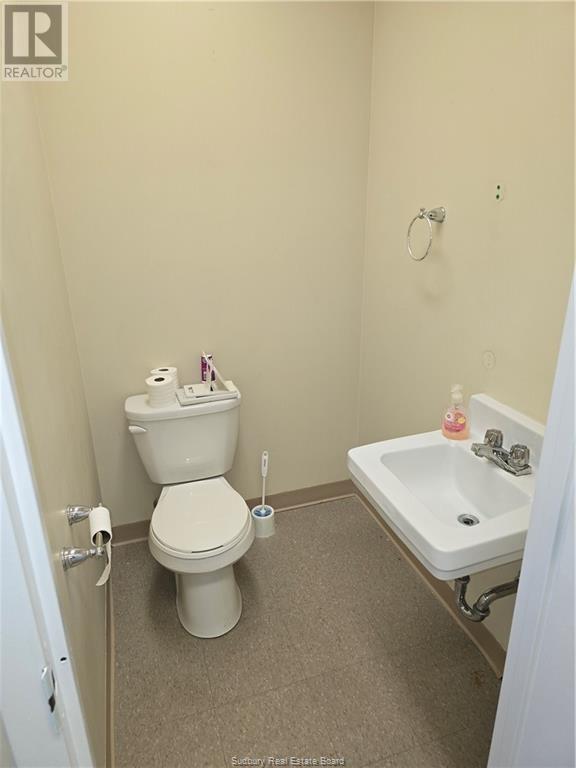2009 Long Lake Road Unit# 409