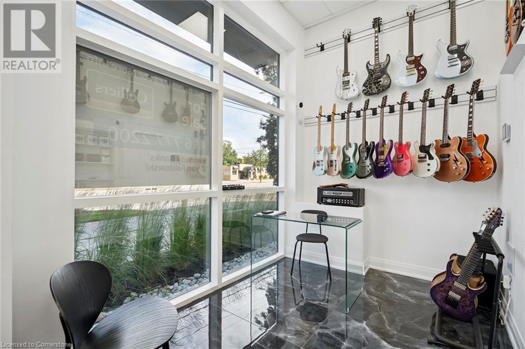 34 PLAINS Road E Unit# 102