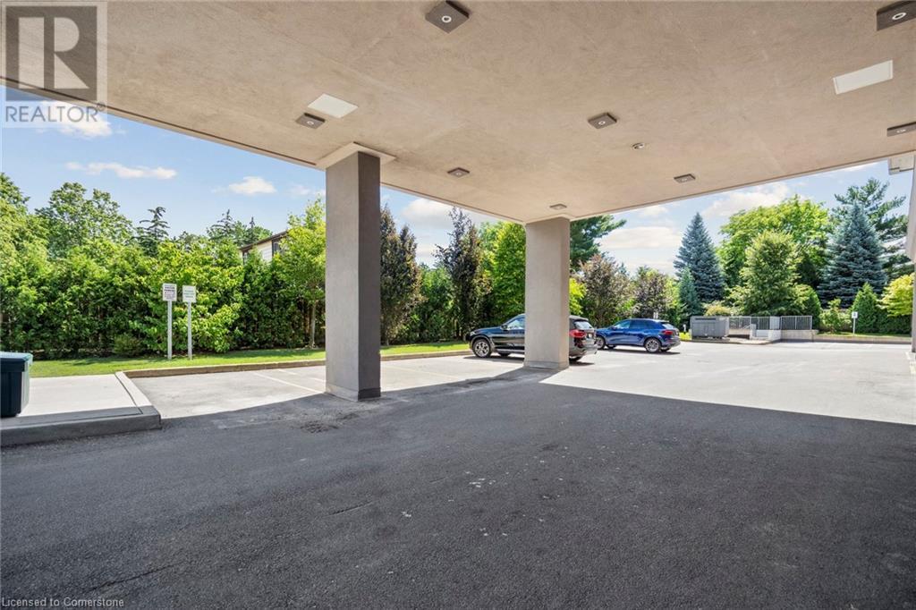 34 PLAINS Road E Unit# 102