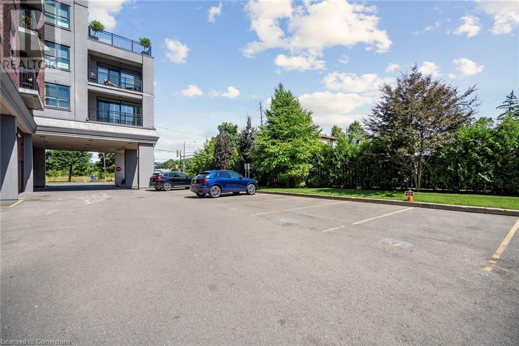 34 PLAINS Road E Unit# 102