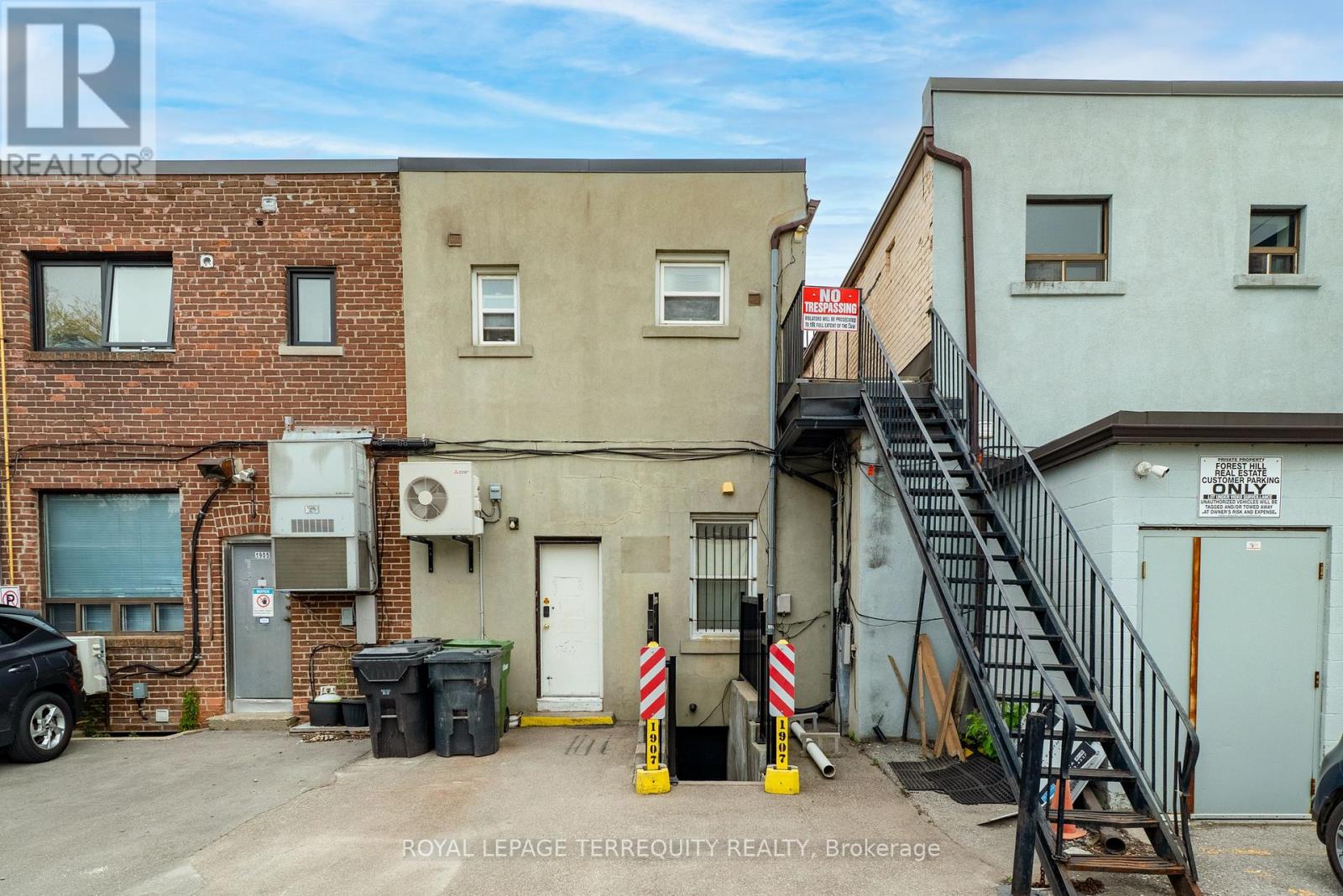 1907 AVENUE ROAD