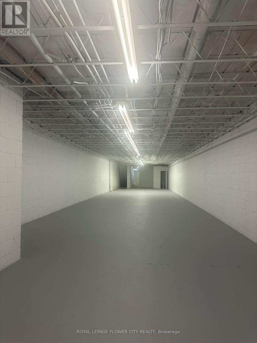 2ND FLOOR – 329 SPADINA AVENUE