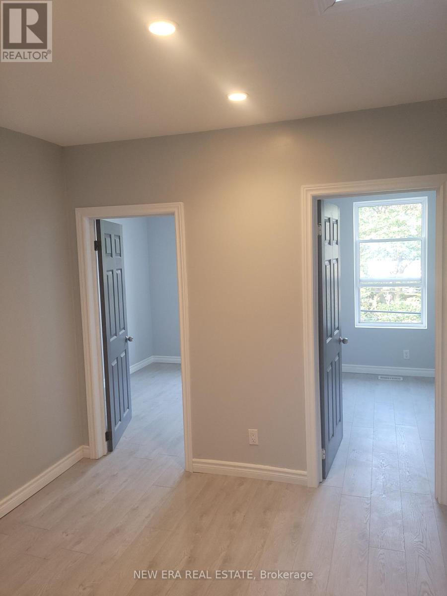 850 BATHURST STREET