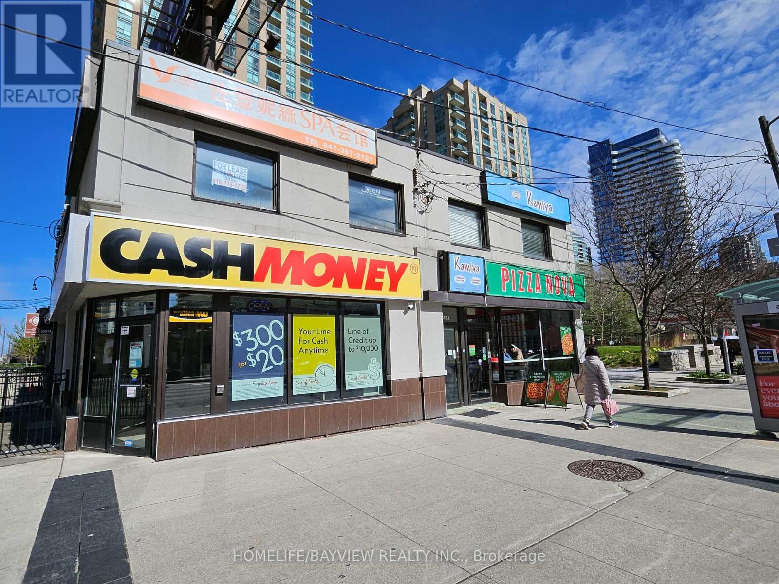 5587 YONGE STREET