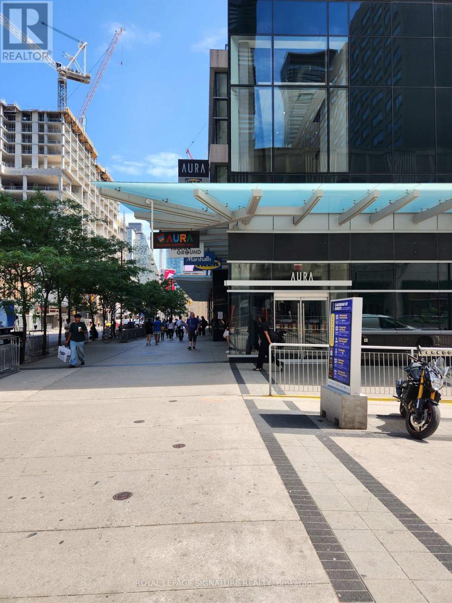 47 – 384 YONGE STREET