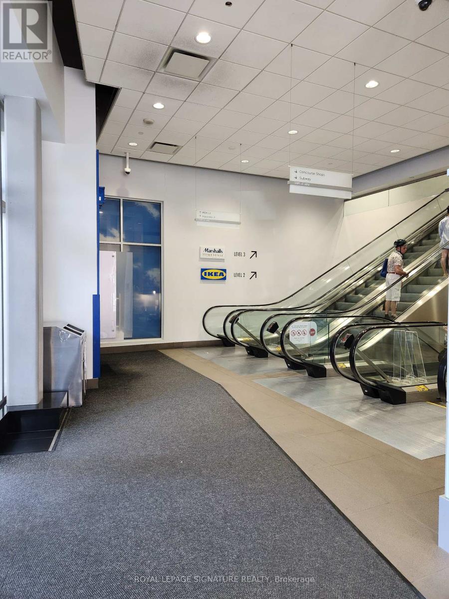 47 – 384 YONGE STREET