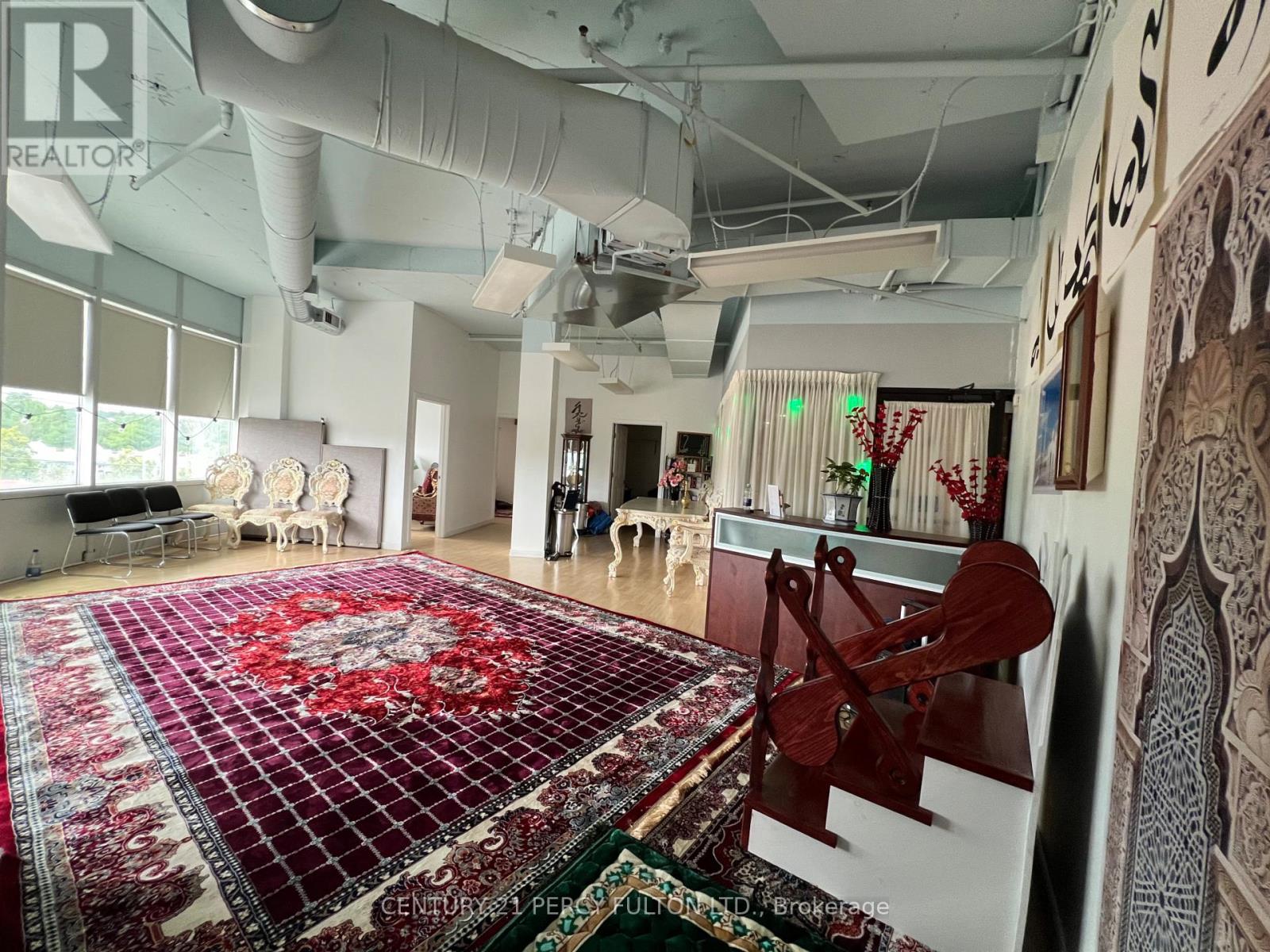 367A&B – 4438 SHEPPARD AVENUE E