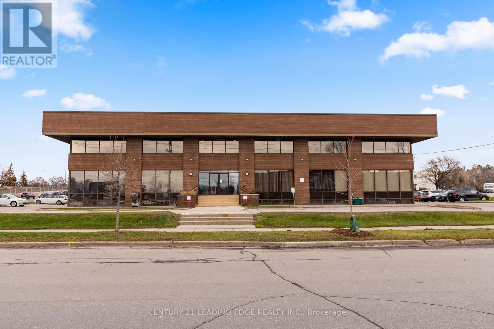 201 – 1645 WARDEN AVENUE