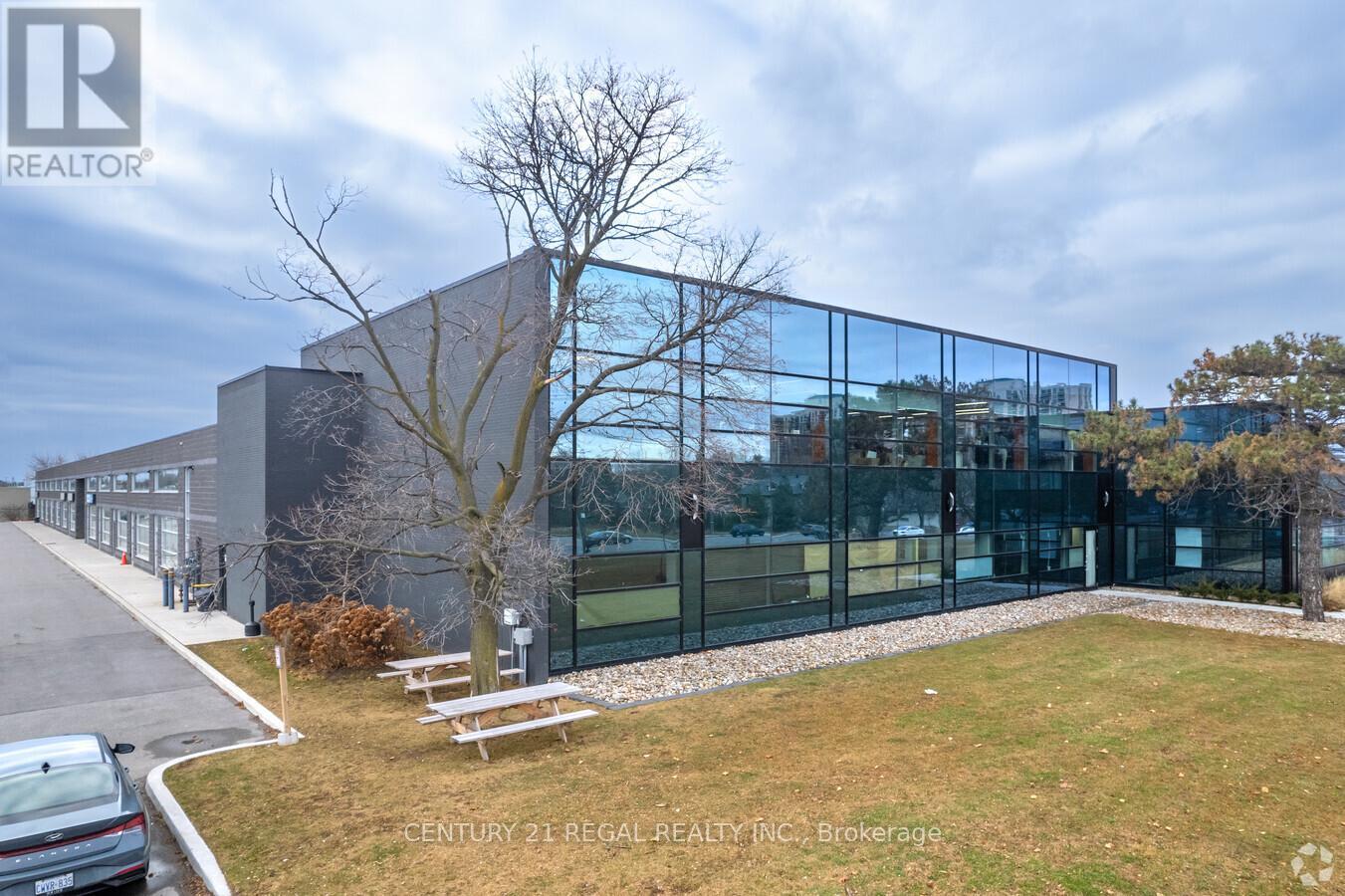 202 – 1550 BIRCHMOUNT ROAD