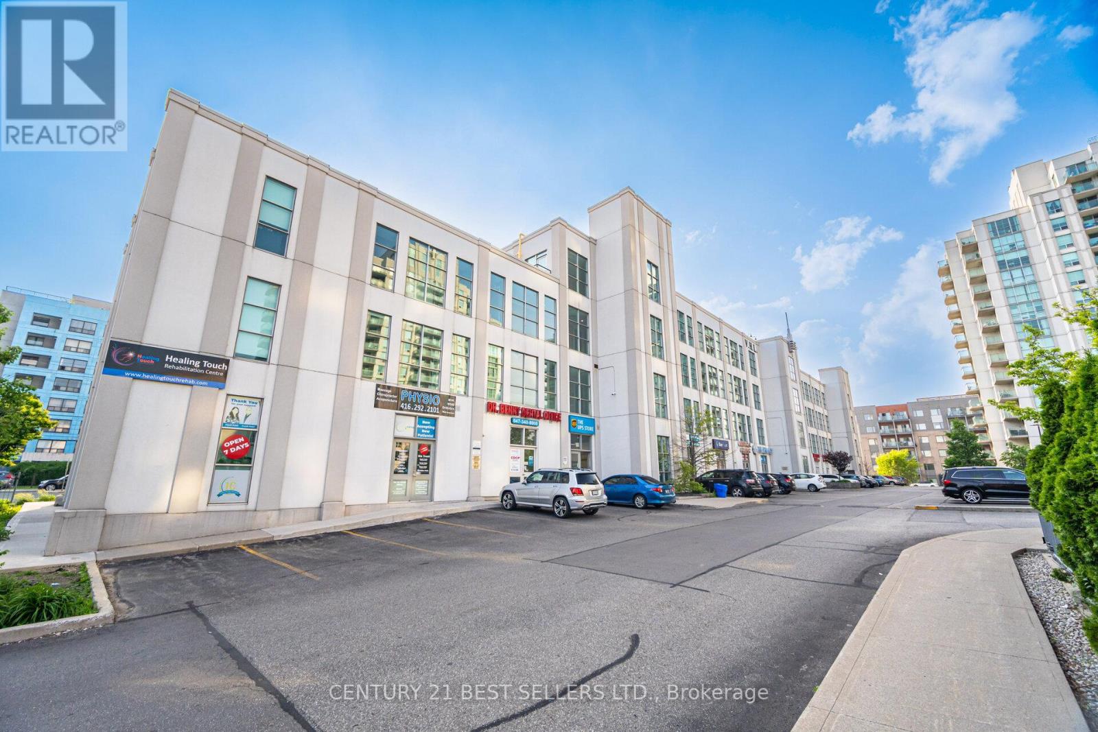 111 – 1585 MARKHAM ROAD