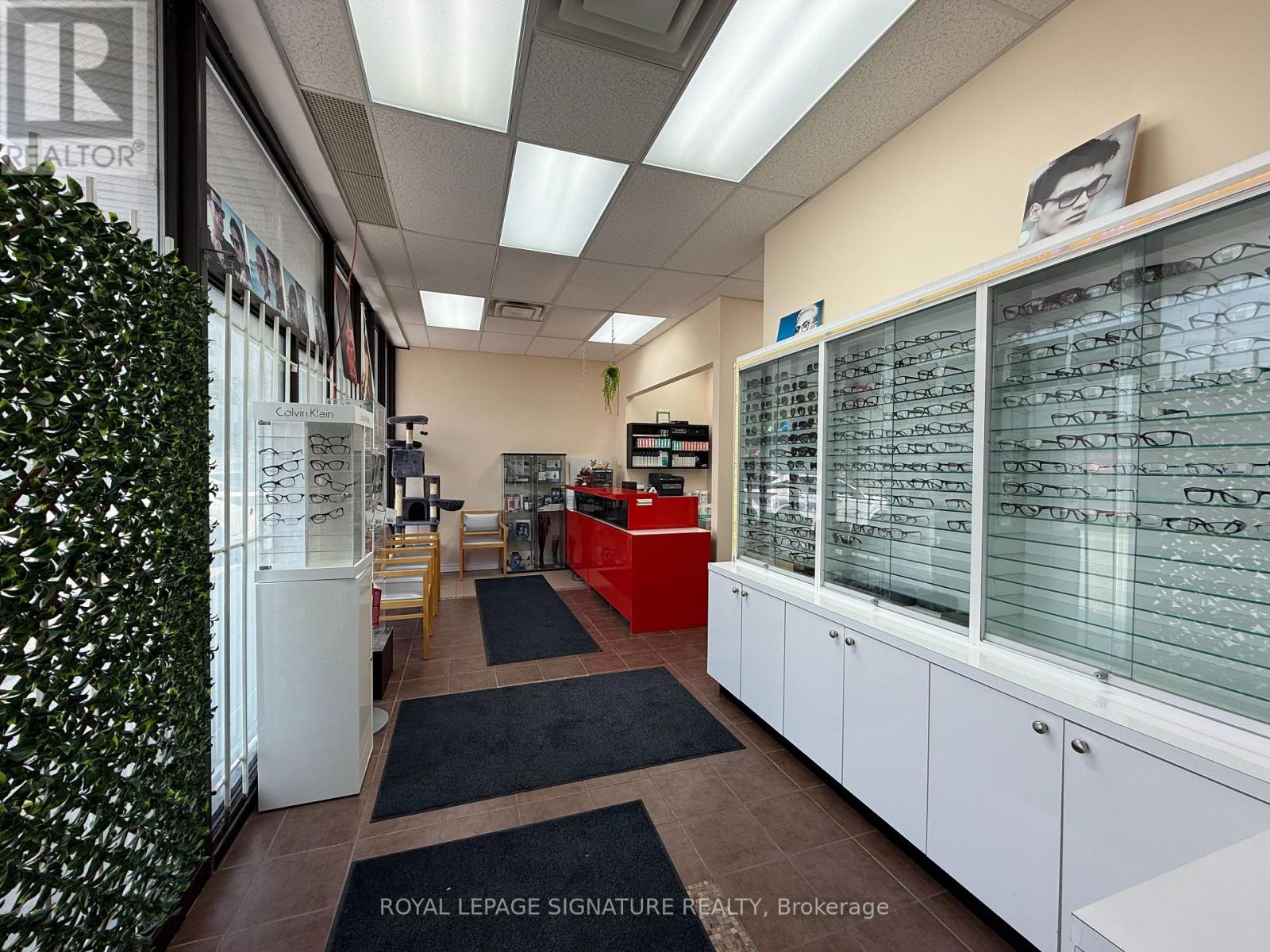 3 – 3155 EGLINTON AVENUE E