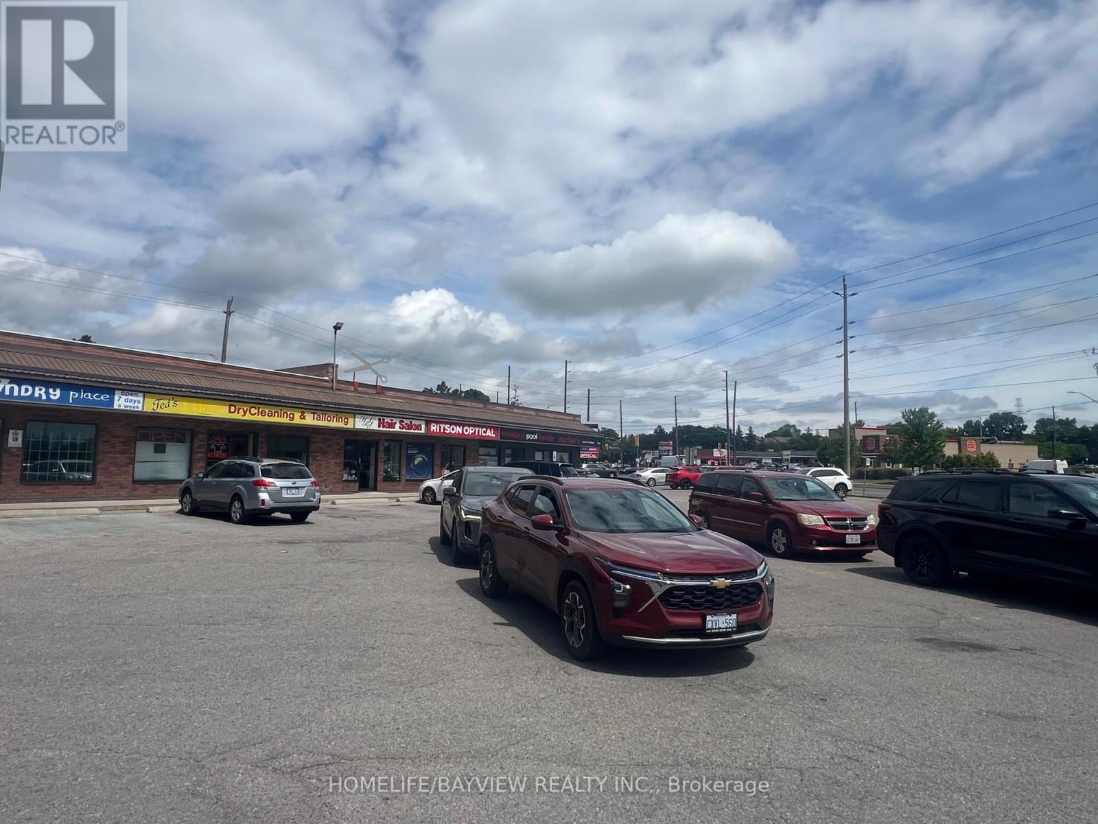 1 – 1330 RITSON ROAD N