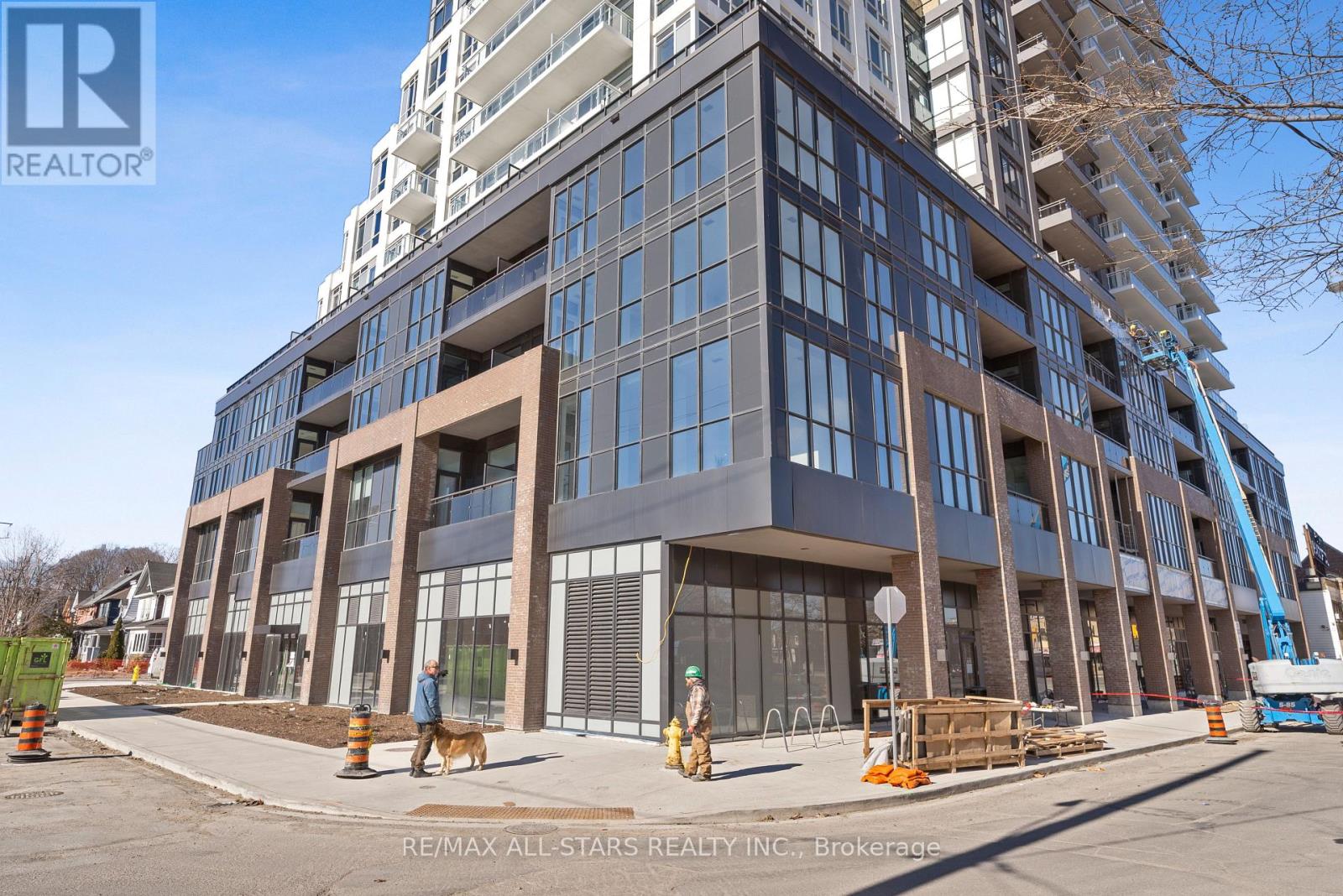 UNIT 2-5 – 276-294 MAIN STREET