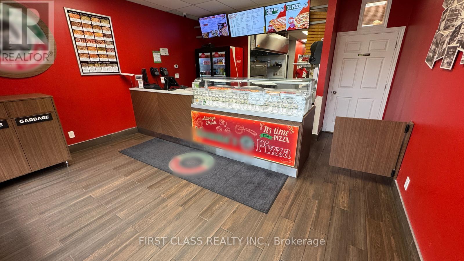 15 – 605 BROCK STREET N