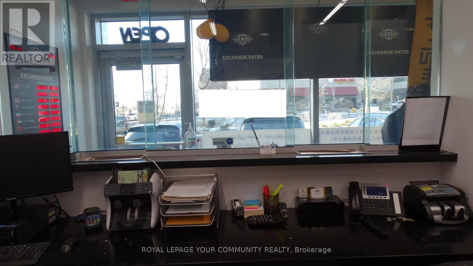 4 – 7181 YONGE STREET