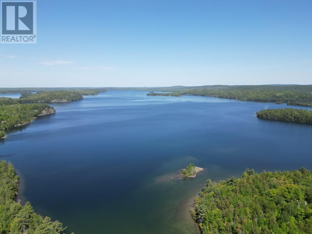 1016 Lauzon Village RD