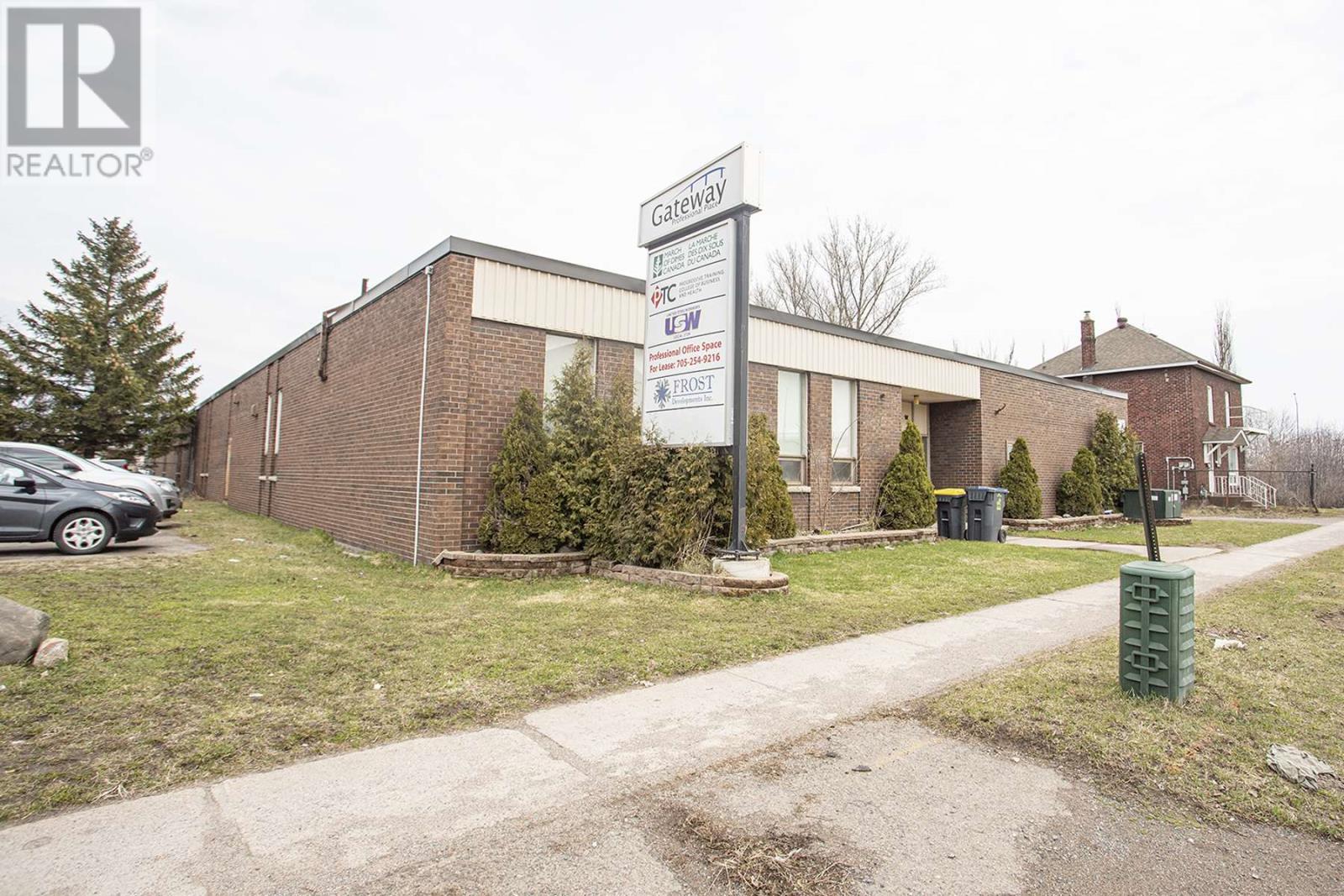 550 Queen ST # 201