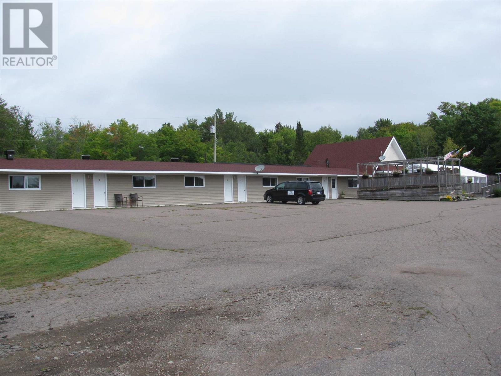 1104 Highway 17 North
