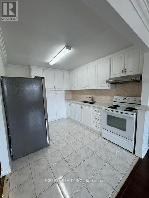 941A LAKESHORE ROAD E
