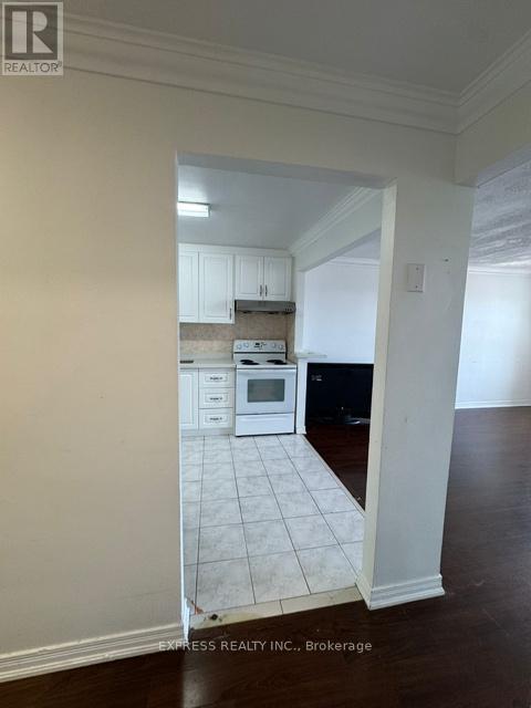941A LAKESHORE ROAD E