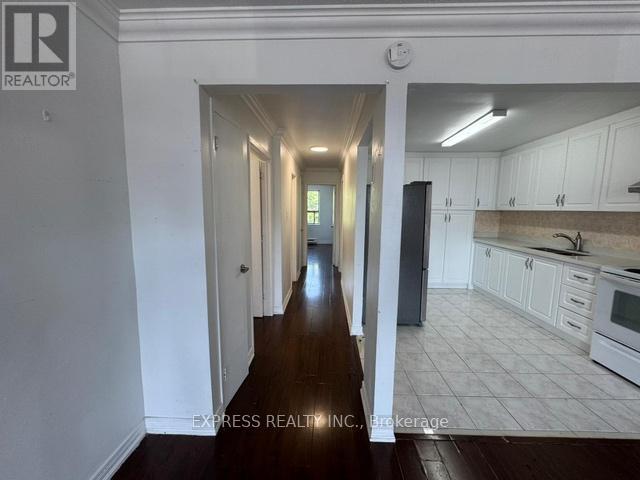 941A LAKESHORE ROAD E