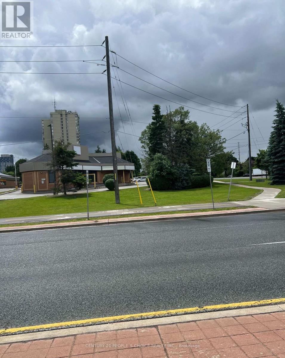 UNIT 1 – 16 LISA STREET