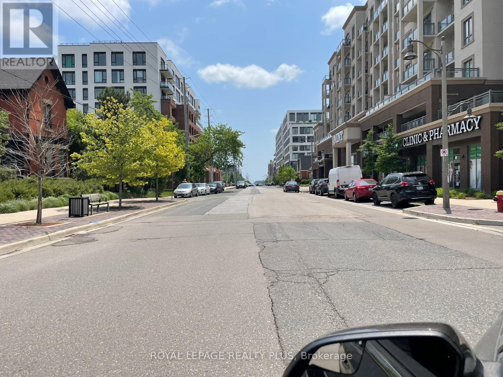 109 – 2486 OLD BRONTE ROAD