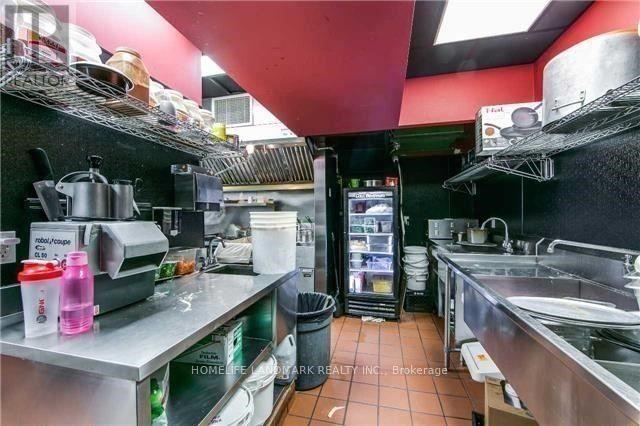 2400 BLOOR STREET W