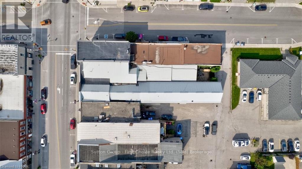 95 QUEEN STREET E