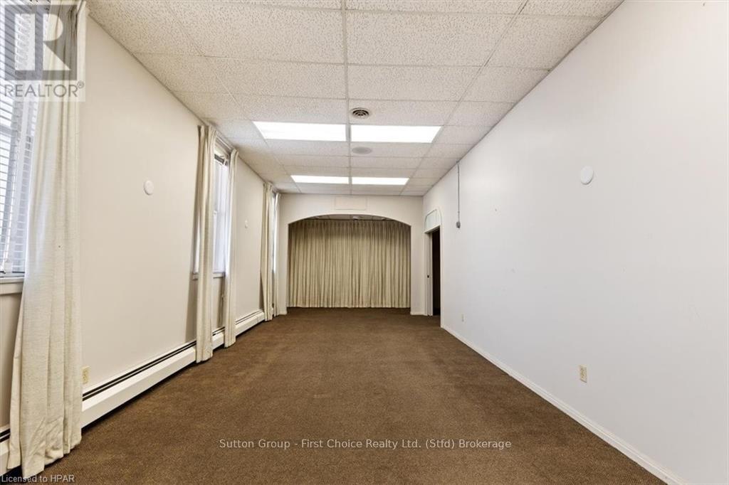 95 QUEEN STREET E