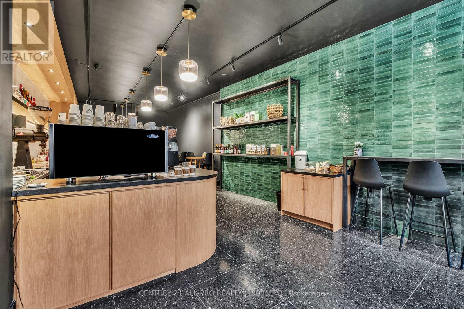 D – 79 KING STREET W