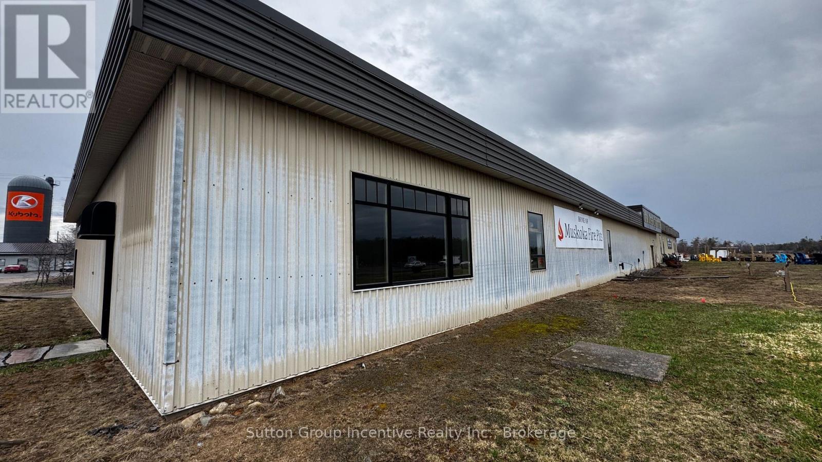 ORANGE – 1676 WINHARA ROAD