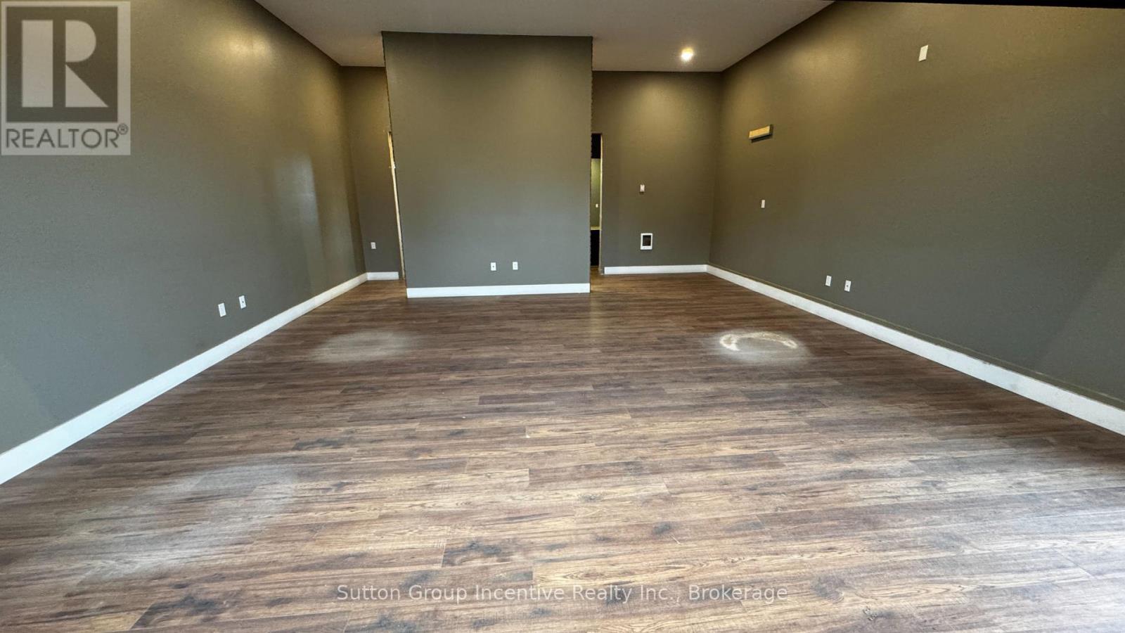 ORANGE – 1676 WINHARA ROAD