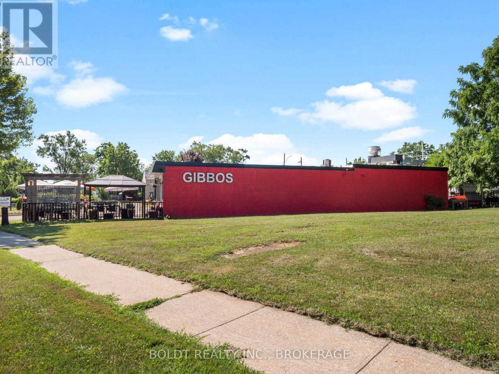 7891 PORTAGE ROAD
