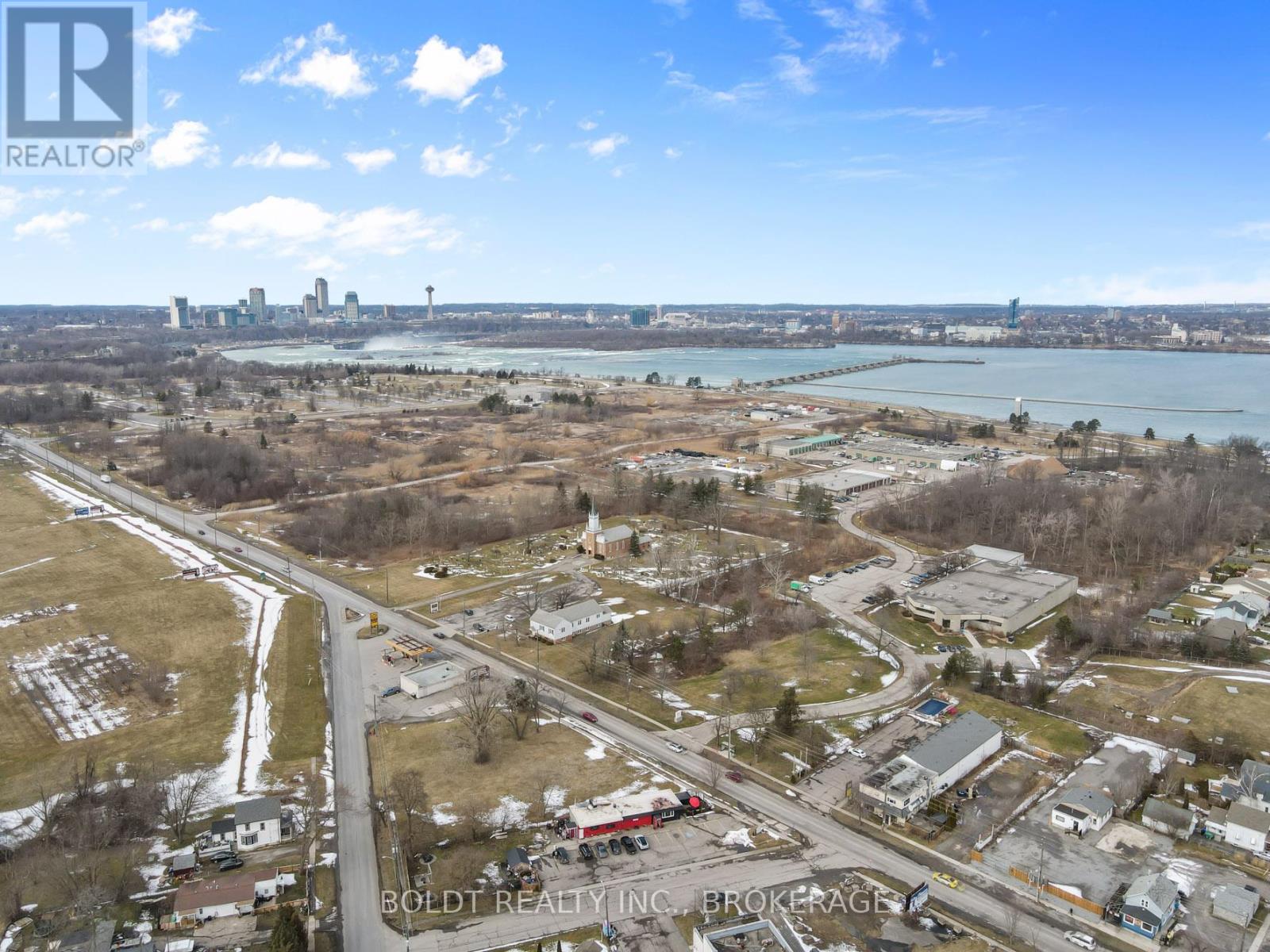 7891 PORTAGE ROAD
