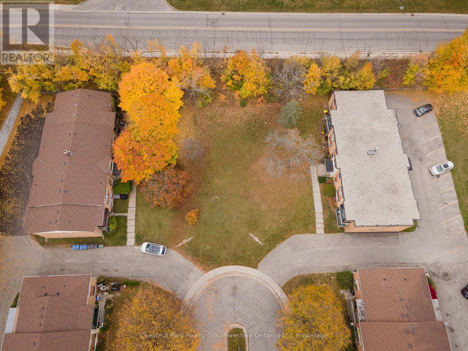 106 SUNNYLEA CRESCENT