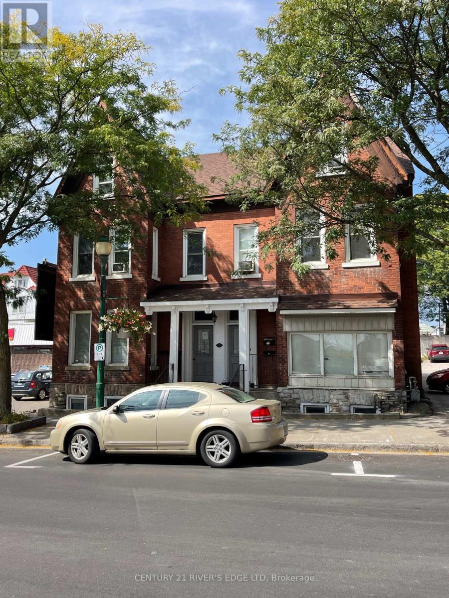 240-246 KING STREET W