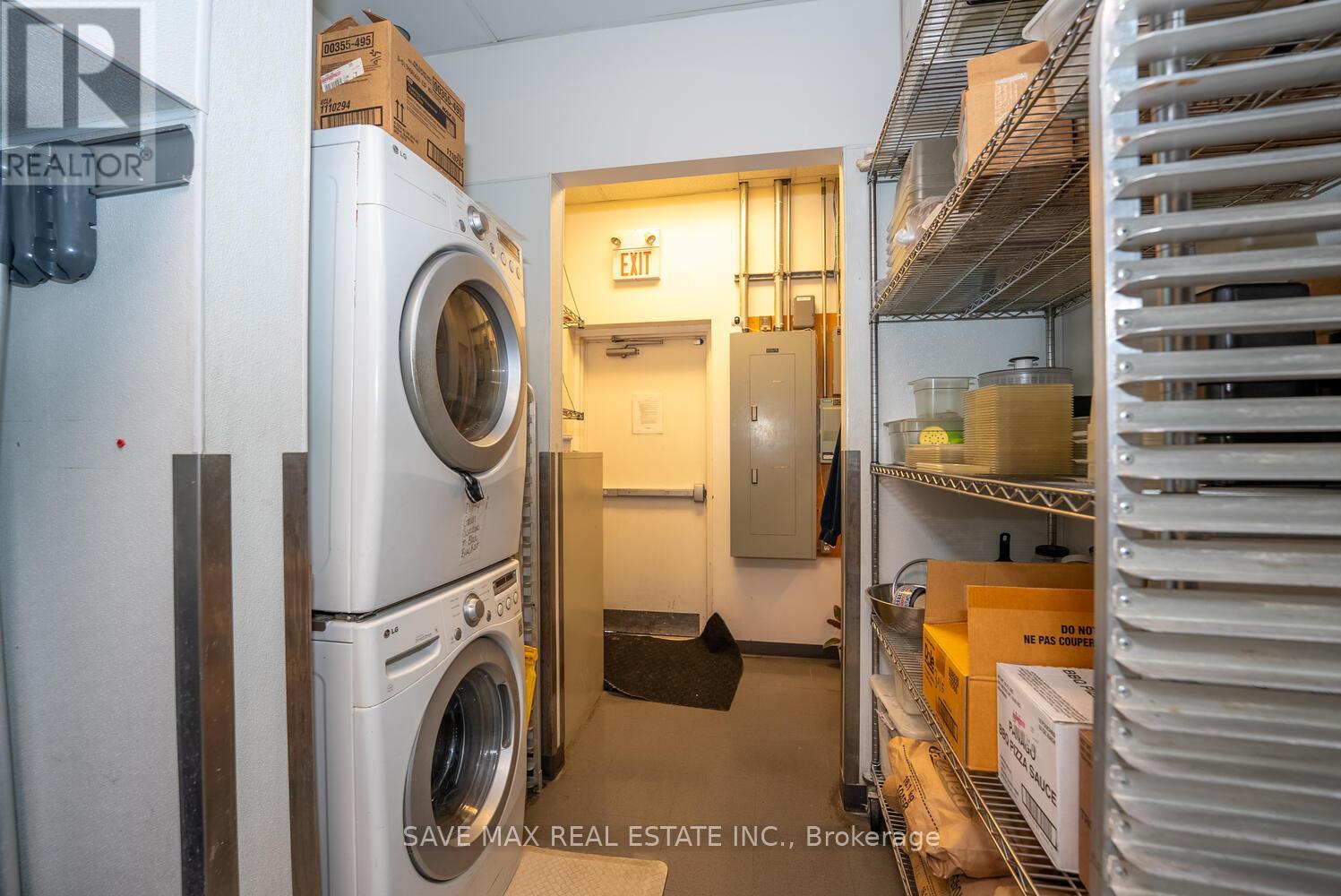 UNIT 9 – 668 ERB STREET W