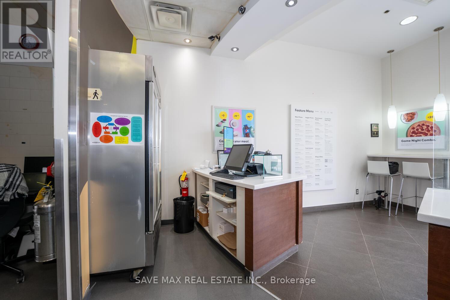 UNIT 9 – 668 ERB STREET W