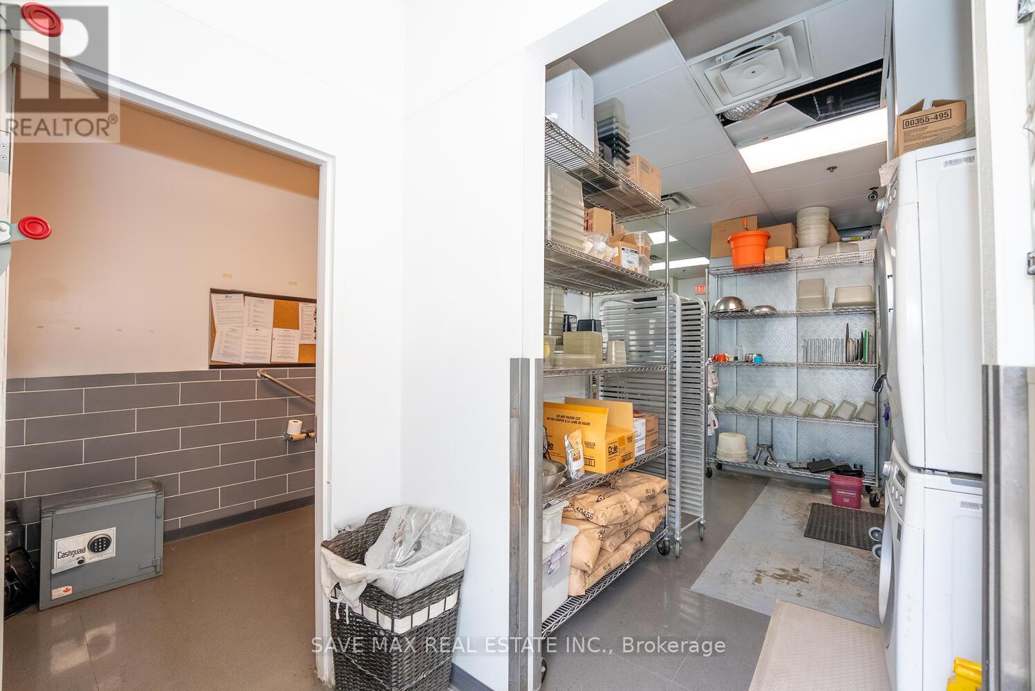 UNIT 9 – 668 ERB STREET W