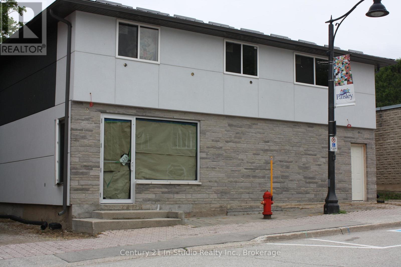 UNIT A – 413 QUEEN STREET S