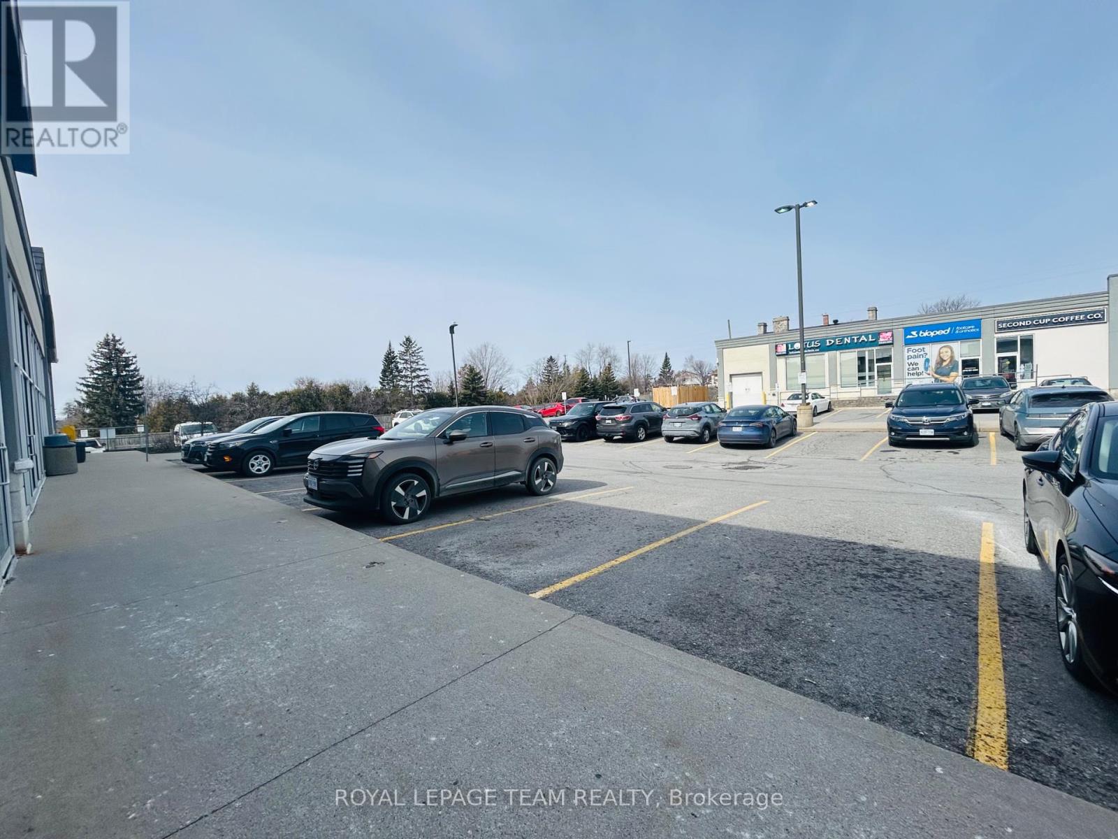 UNIT 2 – 484 HAZELDEAN ROAD