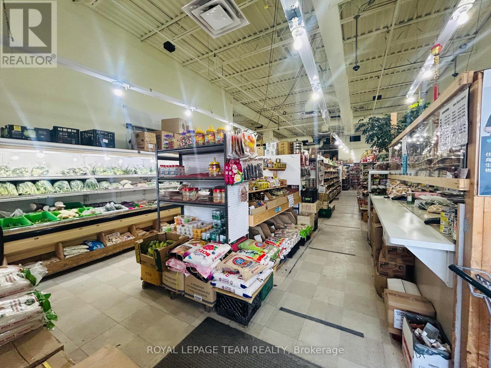 UNIT 2 – 484 HAZELDEAN ROAD