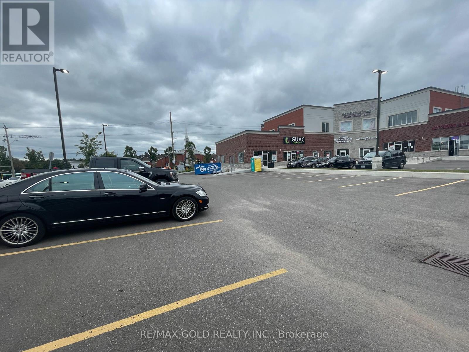 9 – 1241 STRASBURG ROAD