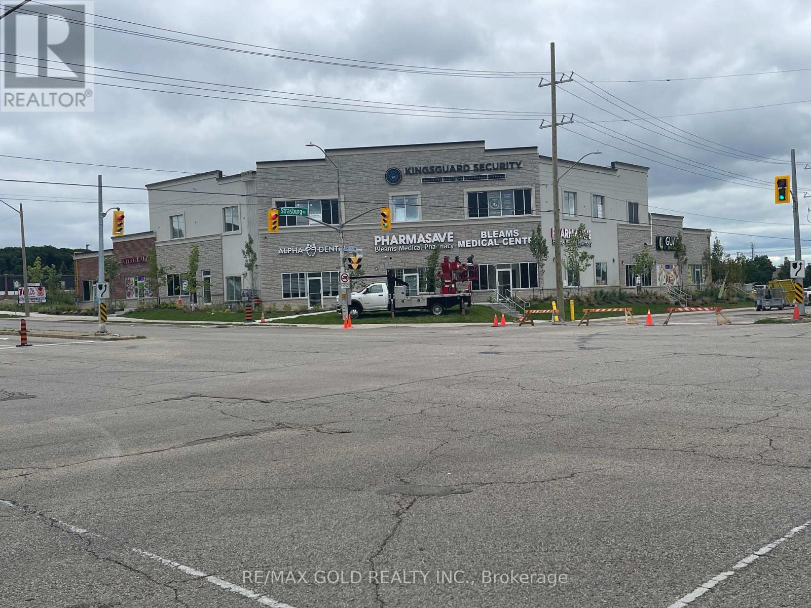 9 – 1241 STRASBURG ROAD