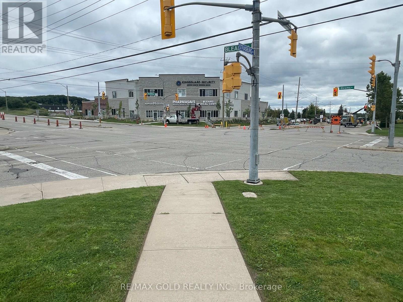 9 – 1241 STRASBURG ROAD