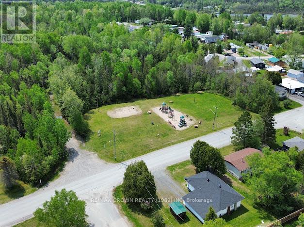 7 HILLCREST DRIVE